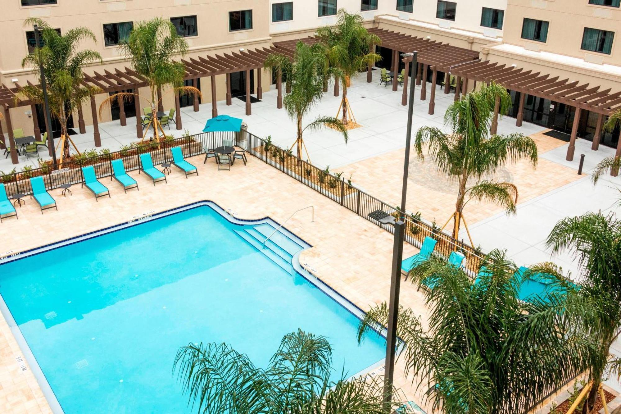 Courtyard By Marriott St. Augustine Beach Exterior photo