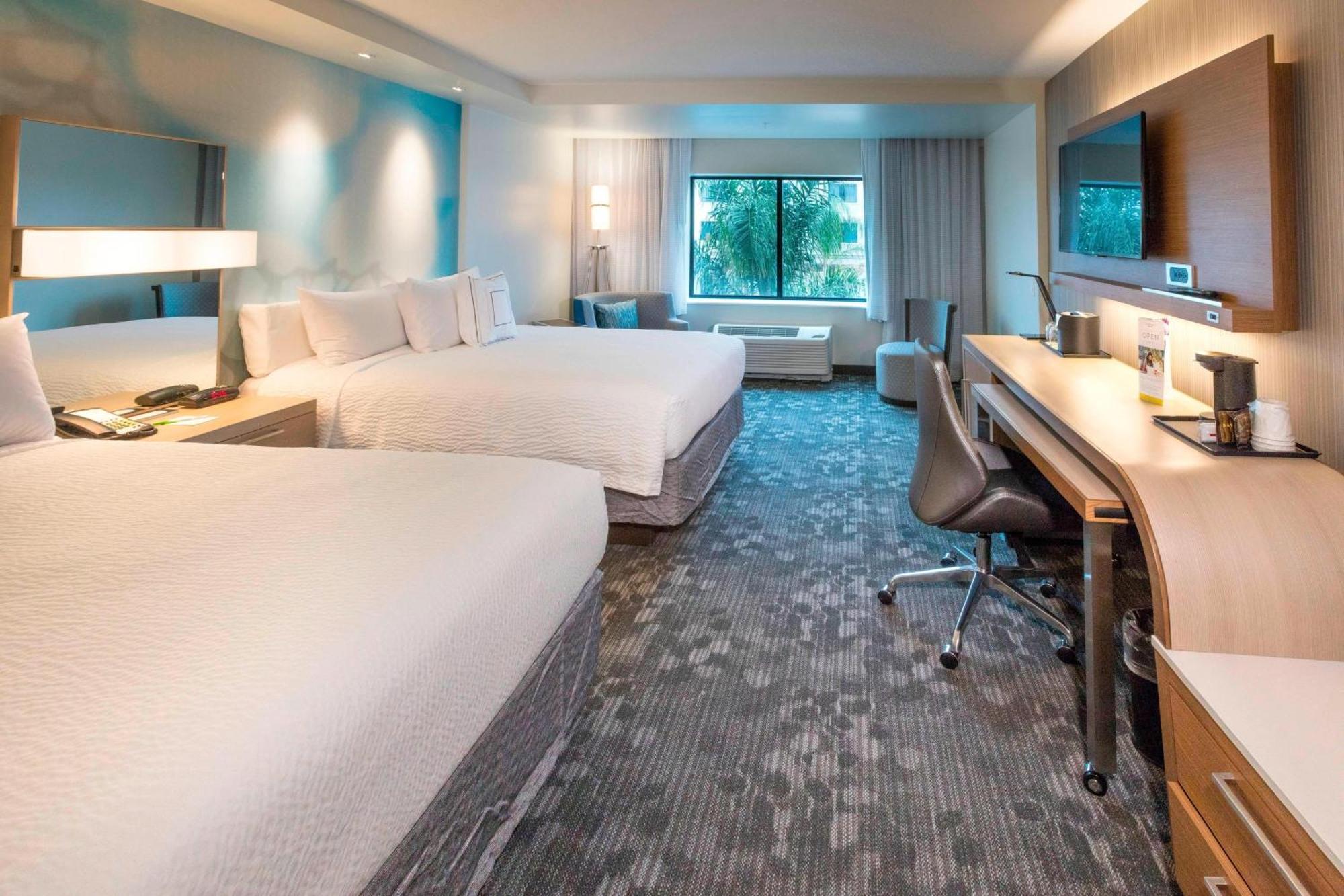 Courtyard By Marriott St. Augustine Beach Exterior photo